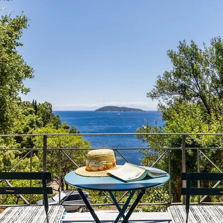 The Sea House *